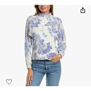 Chaser Cropped mock neck t-shirt Medium NEW